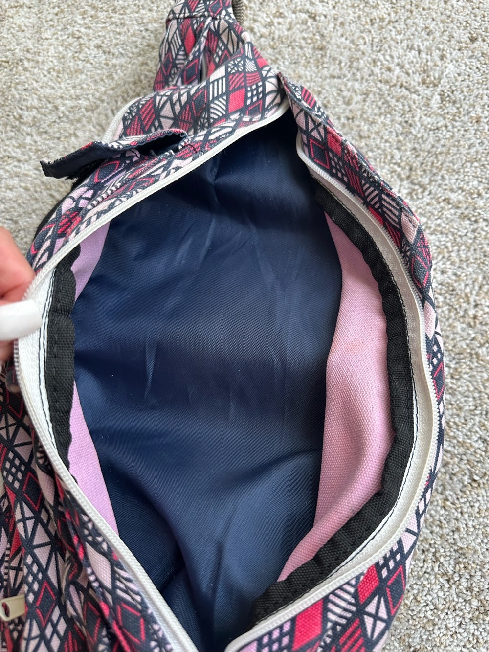 Kavu Diamond-Print Sling Bag in Pink, Black & White - Picture 4 of 4